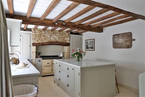 Rambling Rose Cottage - Gloucestershire