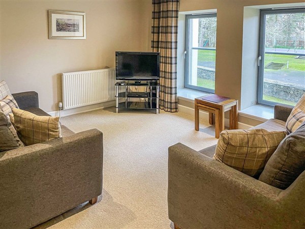 Raven Wing 11 - Kintail Apartment in Inverness-Shire