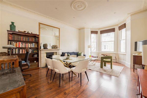 Redcliffe Apartment, London