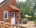 Take things easy at River Farm Cottage; Lincolnshire
