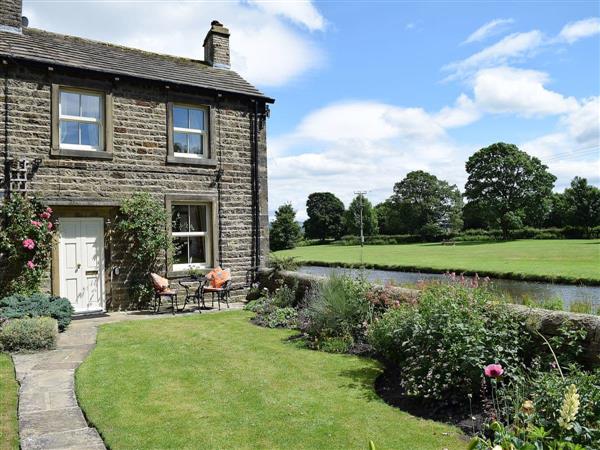 River View Cottage in Gargrave, near Skipton, Yorkshire, North Yorkshire