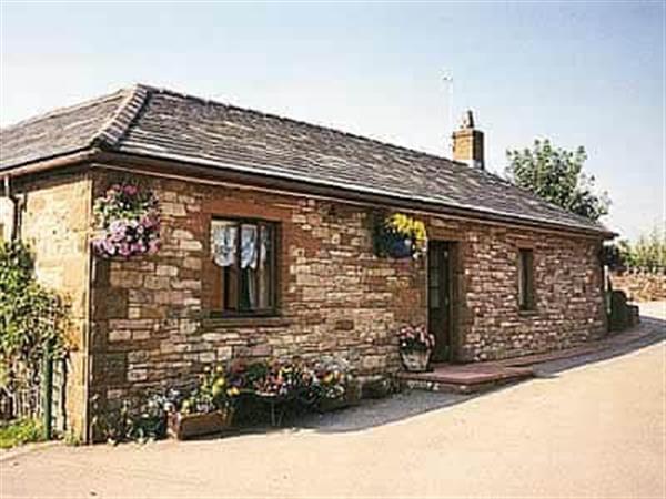 Riverbank Cottage in Cumbria