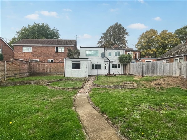 Riverside Cottage, Spalding