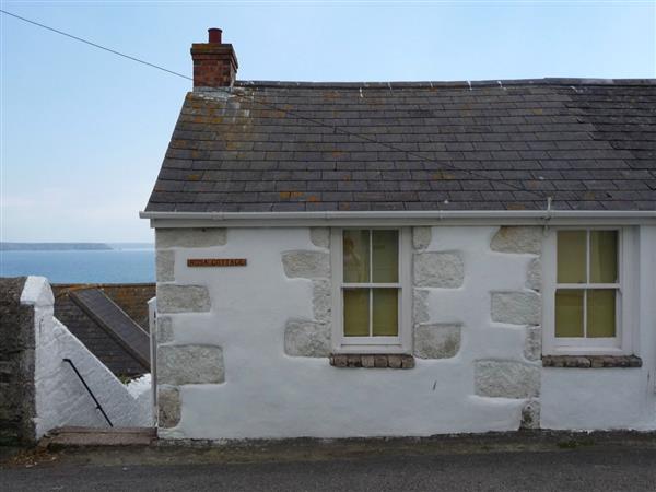 Rosa Cottage in Porthleven, Cornwall