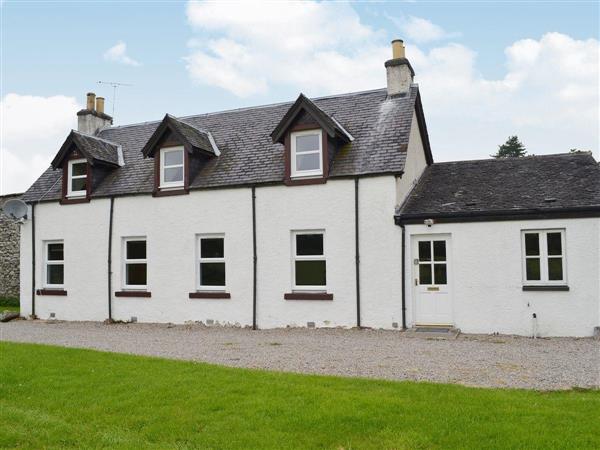 Rose Cottage in Beauly, Inverness-Shire