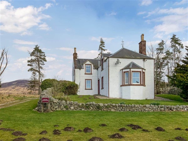 Rottal Farmhouse in Glen Clova, Angus