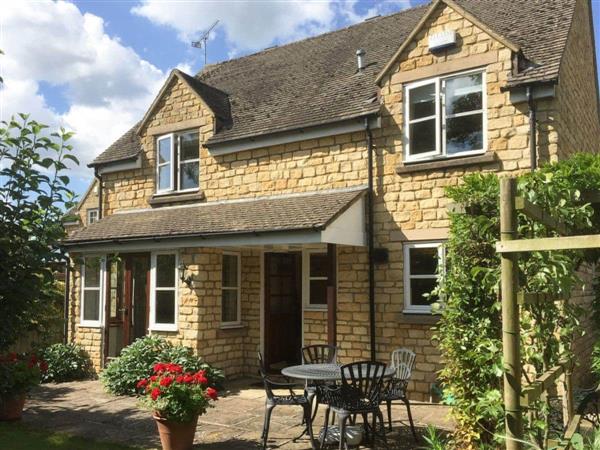 Russet Cottage in Moreton-in-Marsh, Gloucestershire