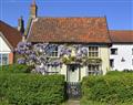 Enjoy a leisurely break at Saxlingham Cottage; Norwich; Norfolk