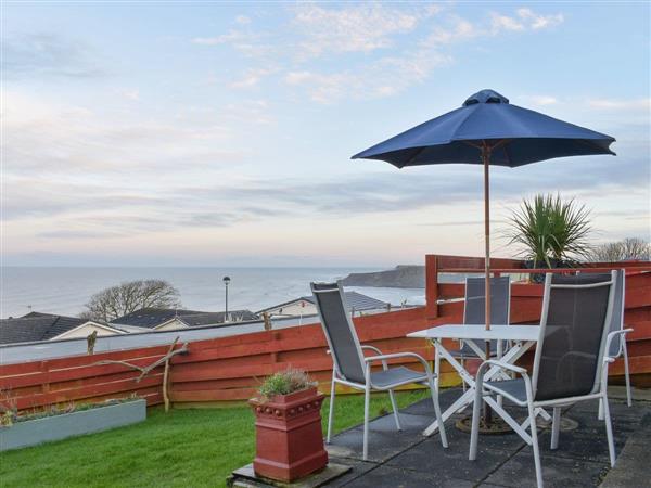 Sea View Cottages- Sea Views in Knipe Point, near Cayton, North Yorkshire