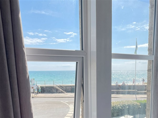 Seafront Soleil in Cornwall