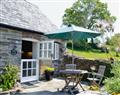 Relax at Shamrock Cottage; Dyfed