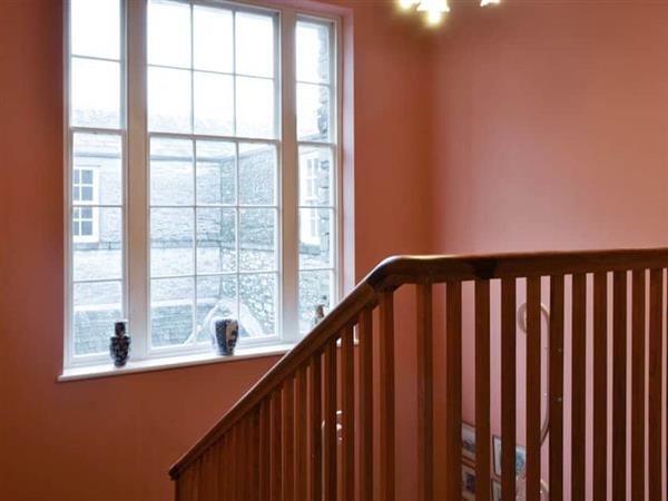 Shaw End Mansion- Apartment 3 in Kendal, Cumbria