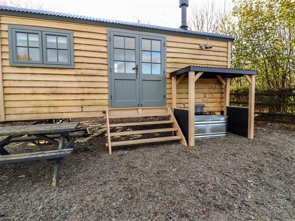 Shepherd Hut 2 - North Yorkshire