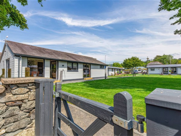 Silver Birch Cottage, 