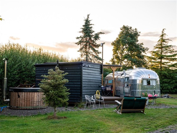 Sleeps 2 - Hot Tub - Pet Friendly - PeggySue in Lincolnshire