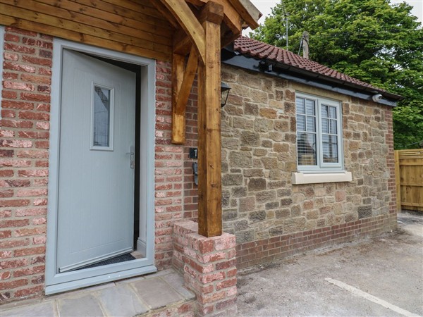 Spacious Cottage Number 10, 