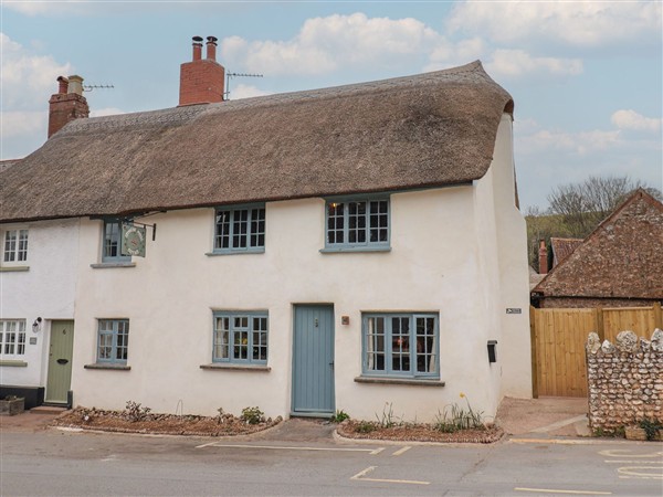 Spinning Wheel Cottage in Otterton, Devon