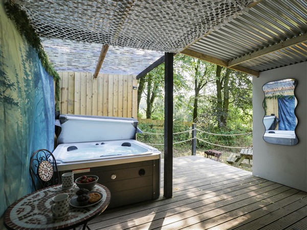 Squirrels Lodge in Devon