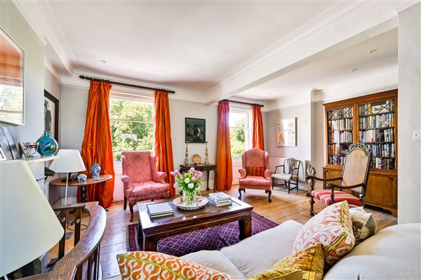 Stanhope Maisonette, London
