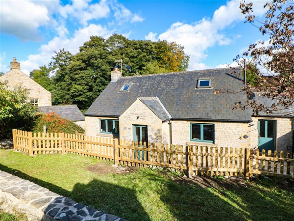 Stone Lily Cottage in Derbyshire