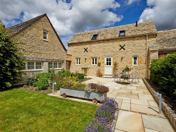 Straw Barn in Gloucestershire