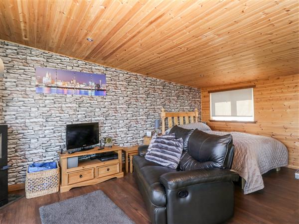 Studio Cabin in Glenboig near Coatbridge, Lanarkshire