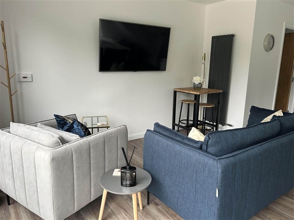 Stylish NC500 base with panoramic views in Inverness-Shire