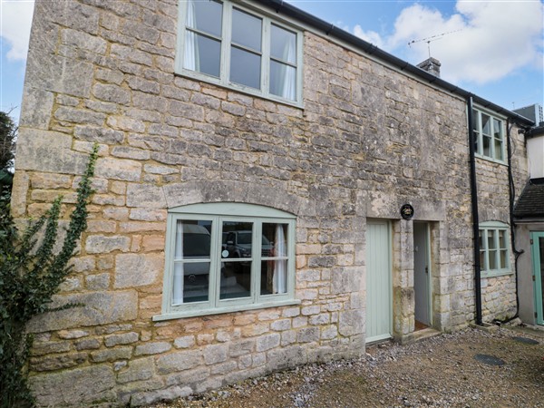 Suite 3 in Whiteshill, Gloucestershire