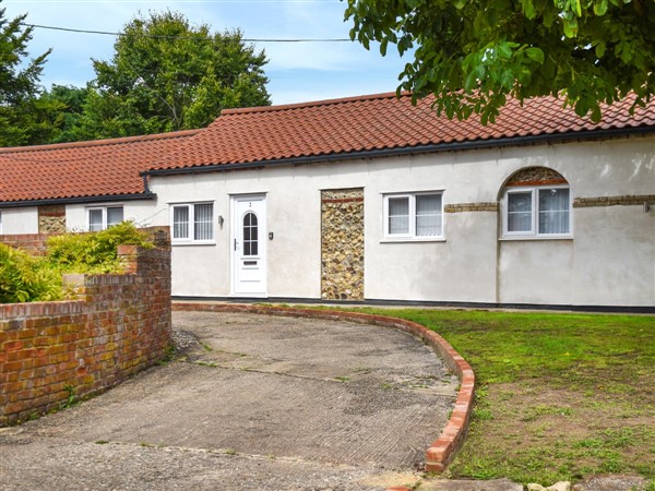 Sunflower Bungalow in Norfolk