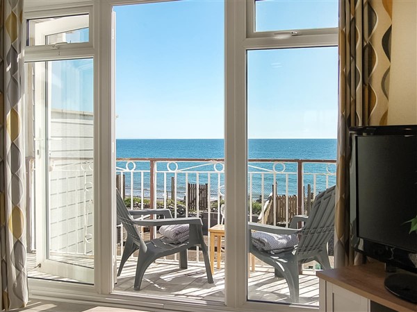 Sunny Side Up Beach House in Gwynedd