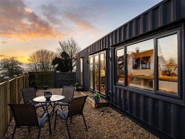 Sunrise Cabin in Berkshire