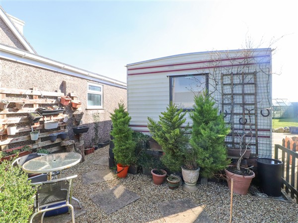 Tanyfron Holiday Caravan in Gwynedd