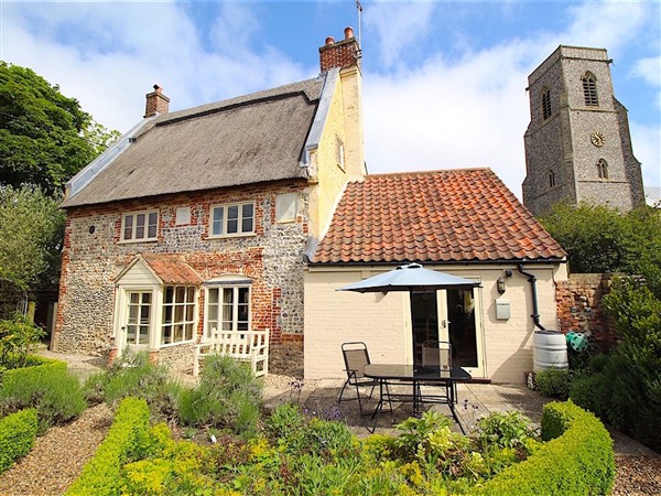 Thatch Cottage in Trunch, Norfolk
