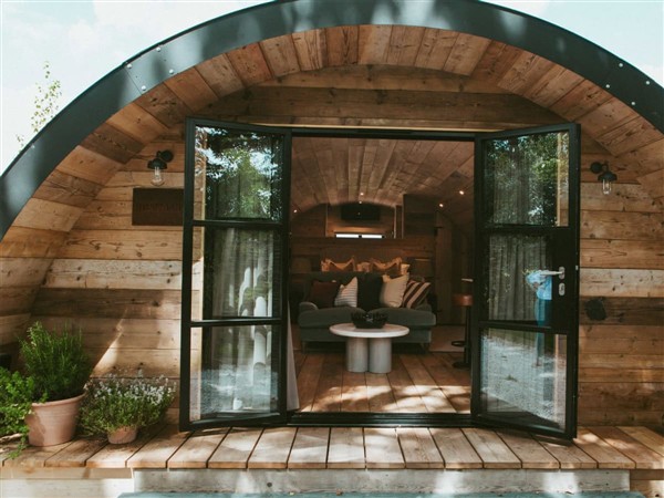 Thatch Pyggy in Hampshire