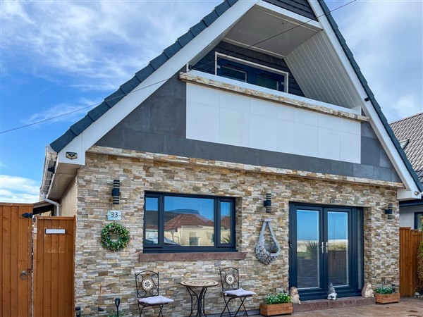 The Apartment at Sea Breeze in Clwyd