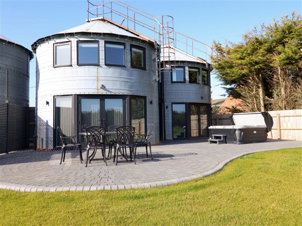 The Barley Silo - Suffolk