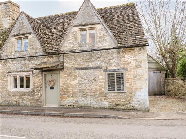 The Cottage & Studio in South Cerney, Gloucestershire