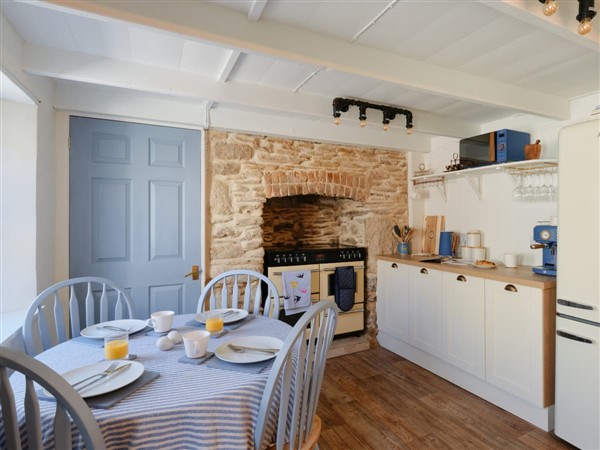 The Farmhouse Retreat in Cornwall