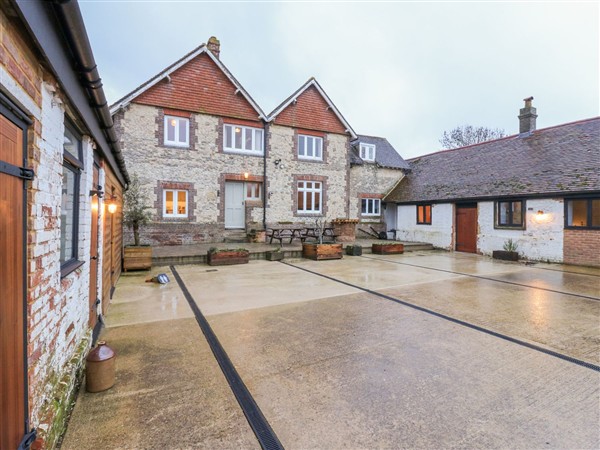 The Farmhouse, 