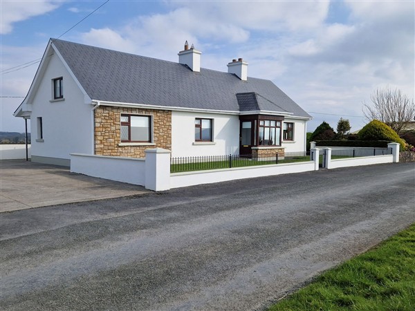 The Farmstead in Lisconny near Riverstown, Sligo