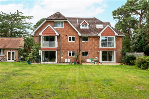 The Gables Penthouse - Dorset