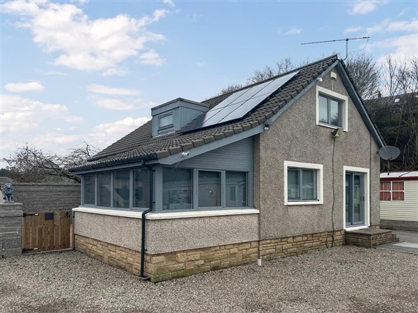 The House Getaway in Angus