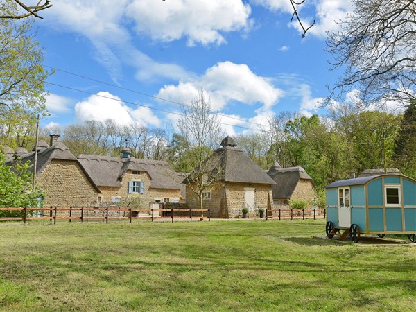 The Lady Rothschild Dairy, 