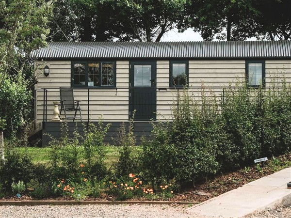 The Lodge - Worcestershire