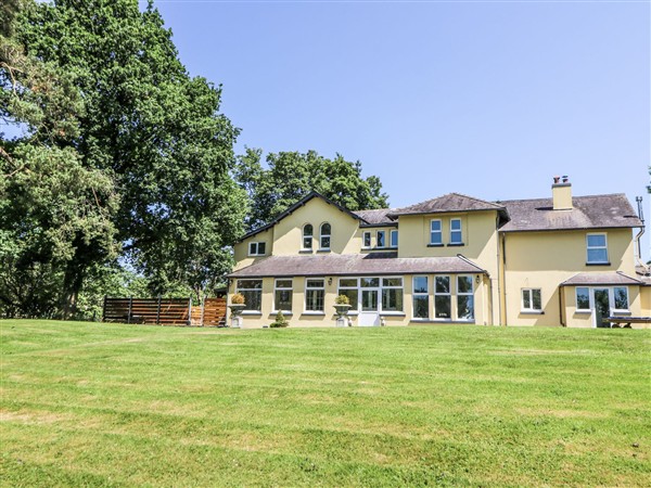 The Retreat at Glanrannell Park House, 