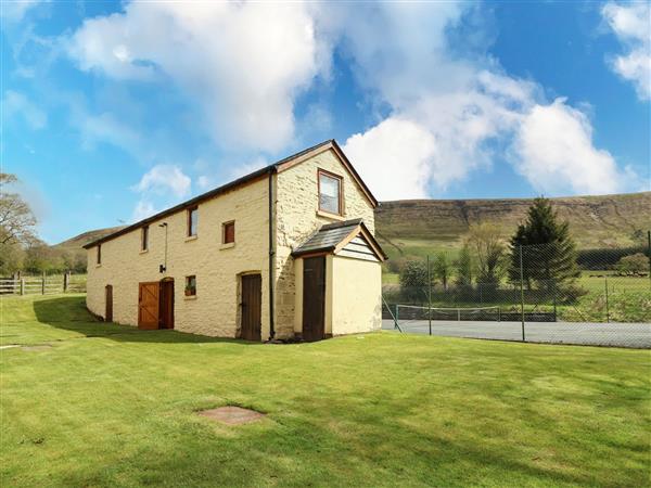 The Shepherd's Bothy on Blaenbrynich Farm - Powys