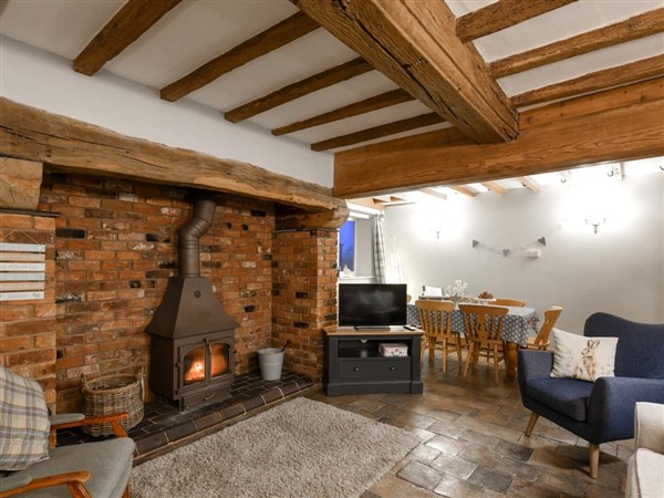 The Snout & Snuggle, Malpas