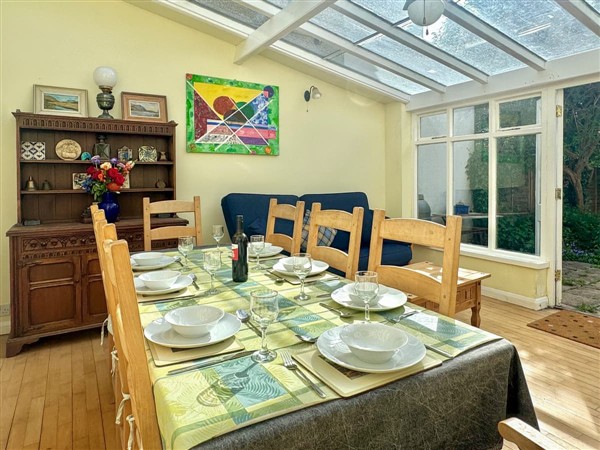 TheCatOnTheRoof, Royal Wootton Bassett