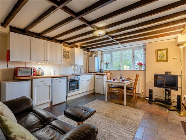 Thorney Country Cottages - Orchard Cottage in Langport, near Somerton, Somerset