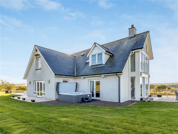 Tiagh Gluesta, Forfar